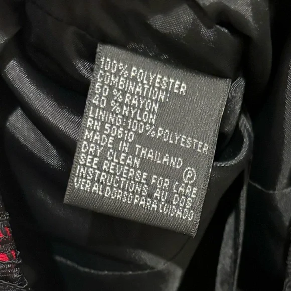 Kasper Women’s Dressy Black Lace Over Red Fitted Side Zip Sleeveless Top - Picture 5 of 5